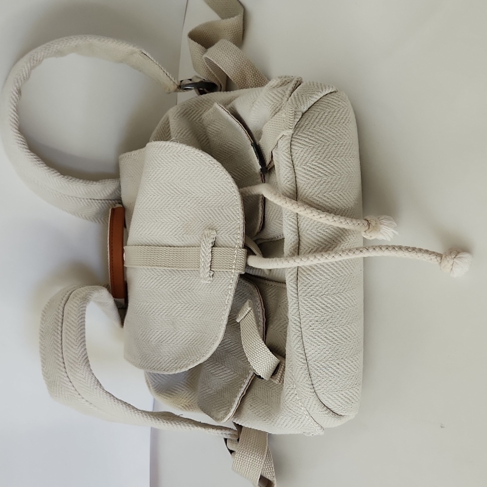 Small Backpacking. Universal Threads